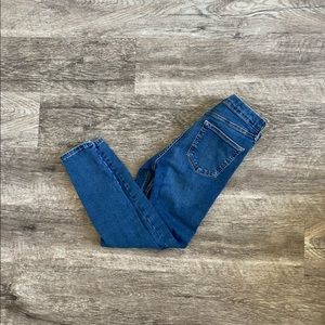 Comfy Topshop jeans:)